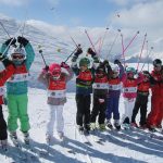 苏黎世国际学校的学生准备滑雪