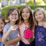 日本基督教学院的4个可爱小女孩