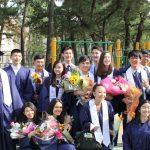 福冈国际学校的学生们毕业典礼