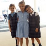 圣乔治英国国际学校慕尼黑校区的3个小女孩