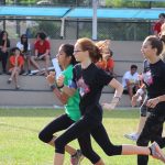 拉各斯美国国际学校的学生在跑步