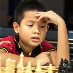 胡志明市德国国际学校的学生下国际象棋